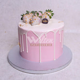 W11.a STRAWBERRIES - Women Birthday Cakes - WILTON PATISSERIE